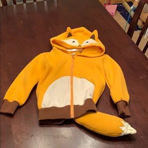 5t boutique fox sweatshirt...tail pins up to back